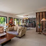 فيلة Les Sources Vi4245 By Riviera Homes *