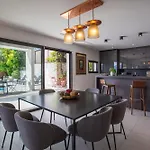 فيلة Les Sources Vi4245 By Riviera Homes نيس