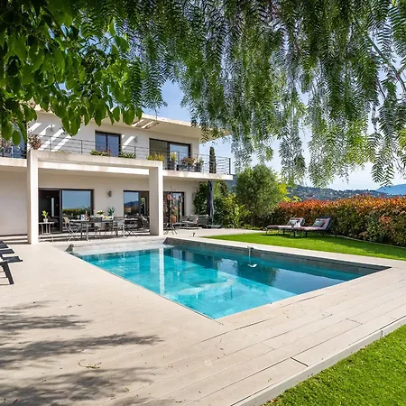 וילה Les Sources Vi4245 By Riviera Homes *