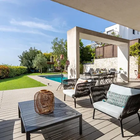 Les Sources Vi4245 By Riviera Homes וילה